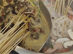 -李记称盘牛杂串串(广厦店)