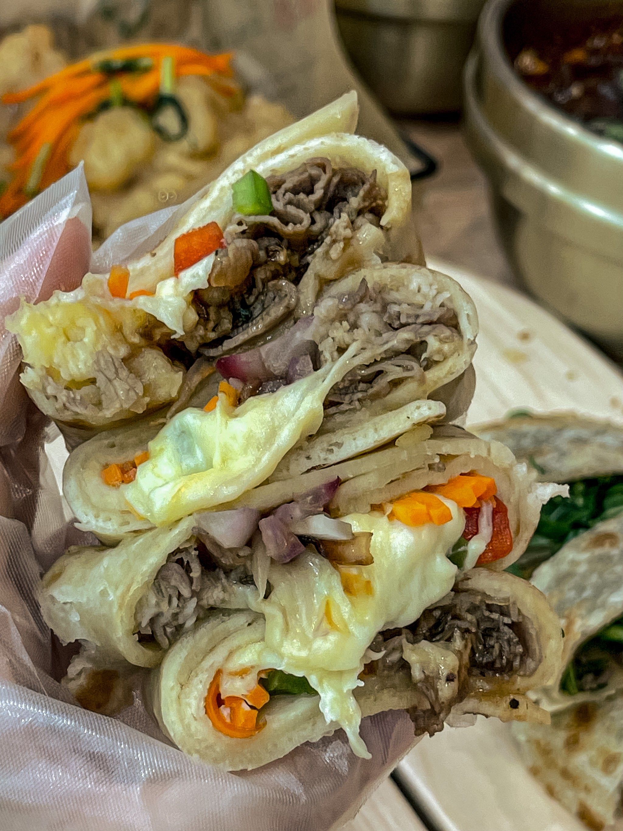 感谢网友推荐的香香饭[流泪]人均十几块就能吃到超tree超爆浆的大卷饼