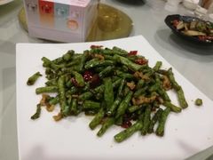-梧桐树下(云锦世家店)