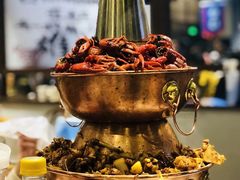 -沪小二炭火蛙锅(淮海中路美食不夜城店)