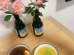 -毛毛虫酒吧
