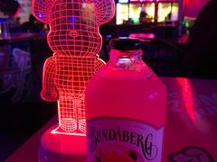 -UP嘻哈酒吧(粉巢店)