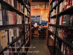 -西西弗书店&矢量咖啡(静安大悦城店)