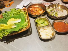 -草家酱蟹炭火烤肉店(珲春南路一店)