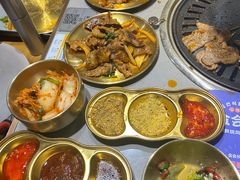 -金会长自助海鲜·烤肉(人民广场店)