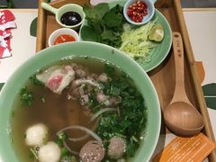 -越弥越南传统美食馆