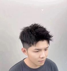 -IU潮牌·SALON
