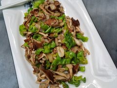 -蔼若春.传承三十年云南菜(金碧公园店)