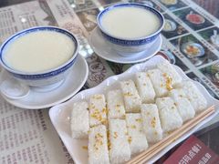 -周大娘牛乳(旧寨古村总店)
