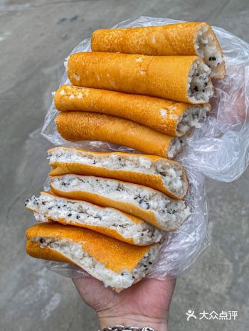 来重庆一定要吃街边小吃脆皮米糕！2r一块！