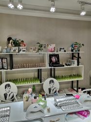 -璀璨&星光美甲美睫店