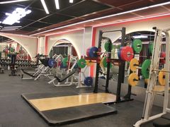 -英派斯健身旗舰店(海信国际中心馆)