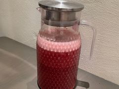 鲜榨石榴汁-西域盛宴烧烤新疆菜清真餐厅(古美店)
