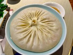特色蟹粉汤包-穿蒸引鲜·嗲记(正大广场店)