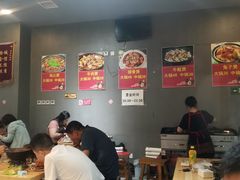 大堂-范贤光鸡公煲(平乐园总店)