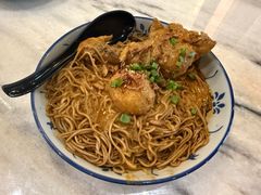 招牌黄金干咖喱面-何九海南茶店(鬼仔巷店)