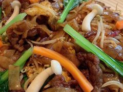 -八府香鸭·啫啫煲(华山路店)