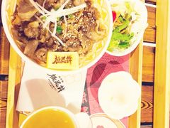 -桃花丼烧肉饭(凯丹商场店)