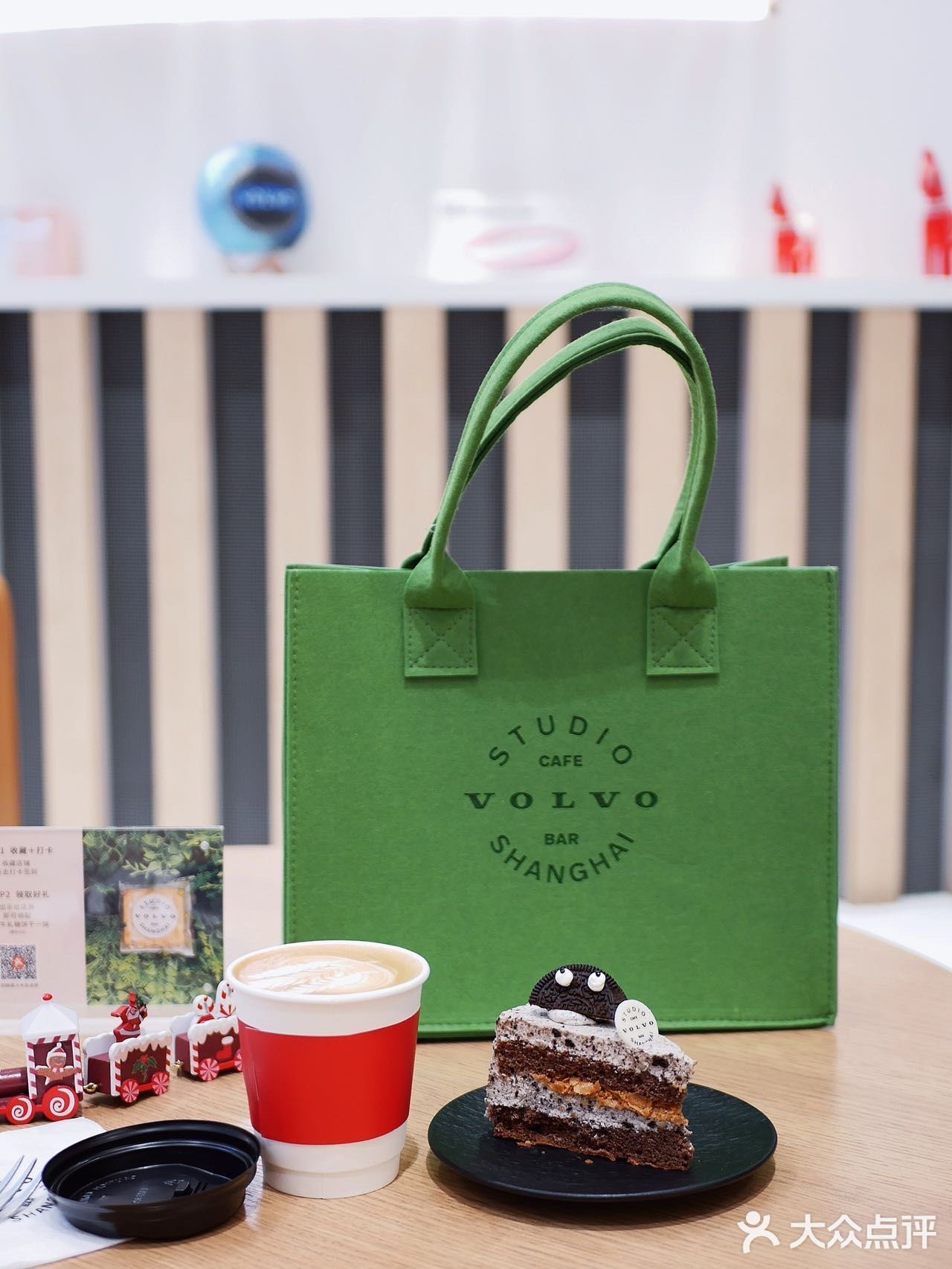 studio环贸店的下午茶🈵圣诞氛围这么浓郁的嘛❓