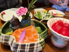 三文鱼刺身-8PINTS八品脱·日料·烧鸟·精酿小酒馆(莘庄店)