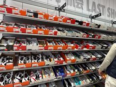 -NIKE上海青浦优选体验店