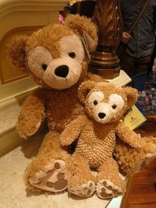 -小镇影院迪士尼小熊Duffy与他的朋友合影地