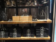 -九又四分之三站台哈利波特商店