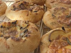 -VERIE BAKEHOUSE