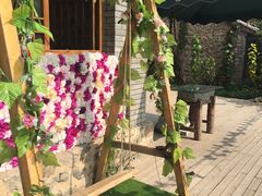 -百里峡七彩艺术小镇