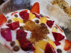 -POKEE VIA&Brunch·维娅(重庆来福士店)