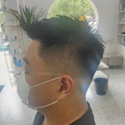 -木子造型S A L O N烫染·造型·理发