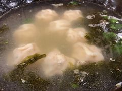 野馄饨-老东镇啤酒屋海鲜加工·蒸汽海鲜·海鲜烧烤(台东店)
