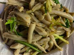 -东口码头·烧鸽子·鱼头泡饼·地方菜(金鹰悦城店)
