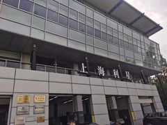-奔驰上海利星(七宝店)