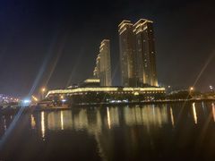 -天塔旋转餐厅