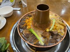 -岳记兴隆·青城腊排铜火锅(融创店)
