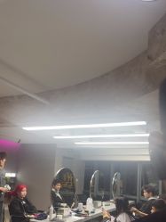 -宫铭烫发染发接发店