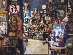 -席娜卡琳火车铁道夜市