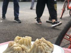 -严氏重油烧麦(民权路店)