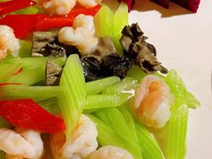 火龙果巴楚虾-伊带伊路新疆美食府(呼家楼店)