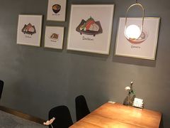 -POKEE VIA&Brunch·维娅(重庆来福士店)