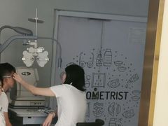 -J-Optical佳视明眼镜·蔡司视觉(青岛金茂览秀城店)