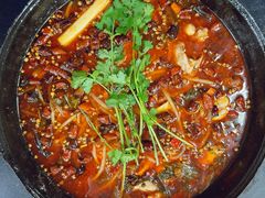 -鸿顺老铁锅美蛙鱼府(解放碑店)