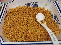 炸蚕豆-俏张飞杀猪粉(时尚天河店)