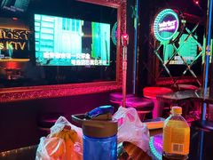 -温莎KTV(珠江路店)