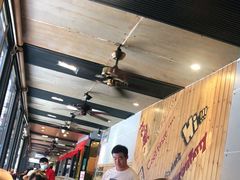 大堂-铁胖子口碑长沙菜·龙虾烧烤(赤岗社区店)