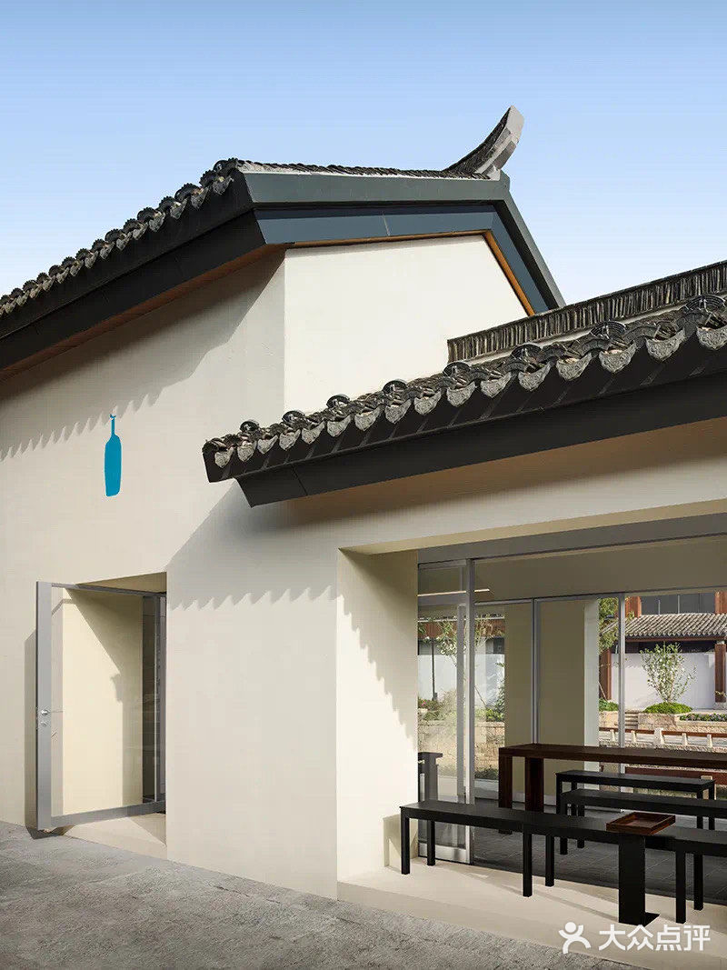 蓝瓶咖啡☕️粉墙黛瓦的中国风新店（蟠龙天地）