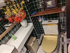 -玛格萝妮比萨屋(四平店)