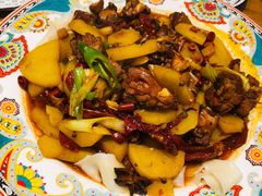 新疆沙湾大盘鸡-巴依老爷新疆美食(常营店)