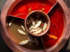 菌王奇香锅-滇釜火锅·能喝汤的火锅(车公庄店)